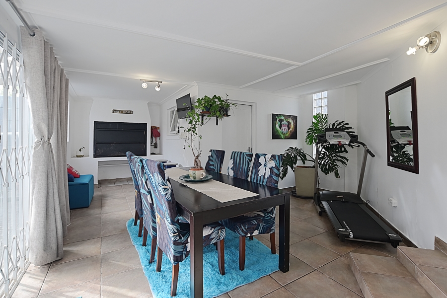 3 Bedroom Property for Sale in Table View Western Cape